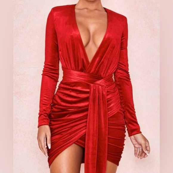 House Of CB Red Velvet Farrah Dress. NWT. Size XSmall. - Picture 7 of 12